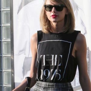 The 1975 Band Tee Size Small worn by Taylor Swift